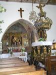 CHYŽNÉ - interiér ranogotického rímskokatolíckeho kostola Zvestovania Panny Márie s oltárom od majstra Pavla z Levoče